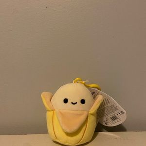 Junie the Banana Clip Squishmallows